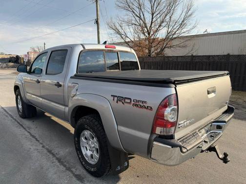 2015 Toyota Tacoma Base
