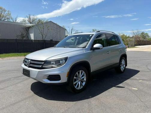 2017 Volkswagen Tiguan 2.0T Wolfsburg Edition