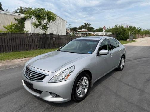 Liquid Platinum 2010 INFINITI G37x Base