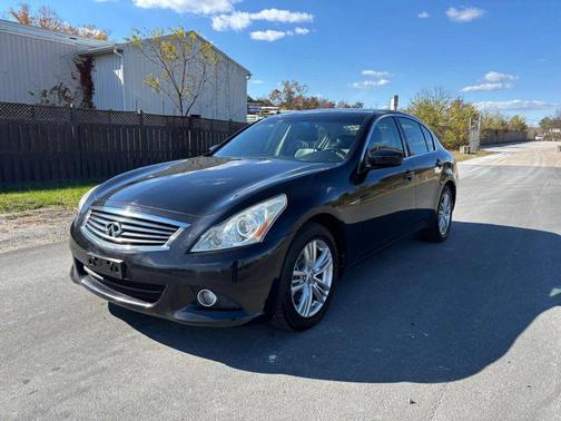 2010 INFINITI G37x Base
