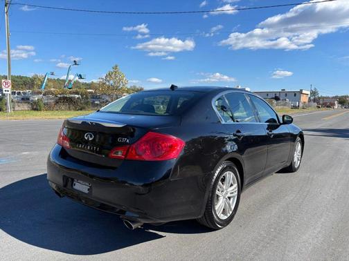 2010 INFINITI G37x Base