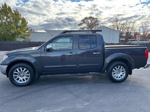 2010 Nissan Frontier LE