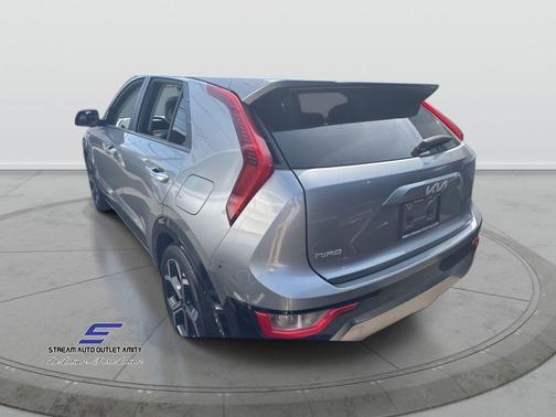 2023 Kia Niro Touring