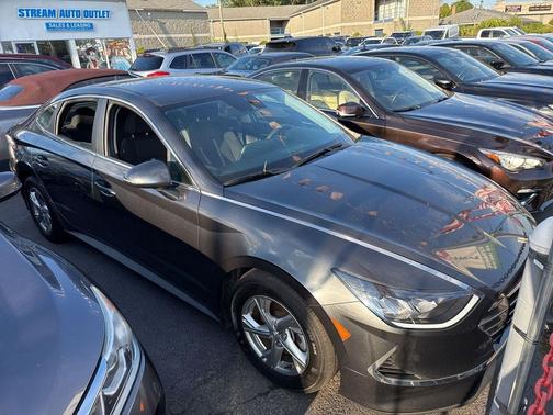 2022 Hyundai SONATA SE