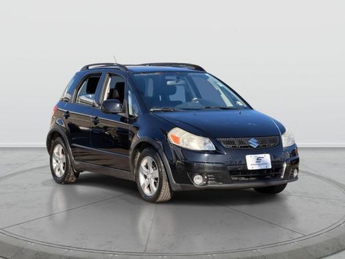2011 Suzuki SX4 Tech Valu Pkg (NAV)