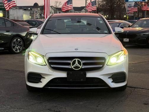 2017 Mercedes-Benz E-Class 4MATIC