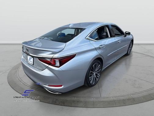 2023 Lexus ES 350 Base