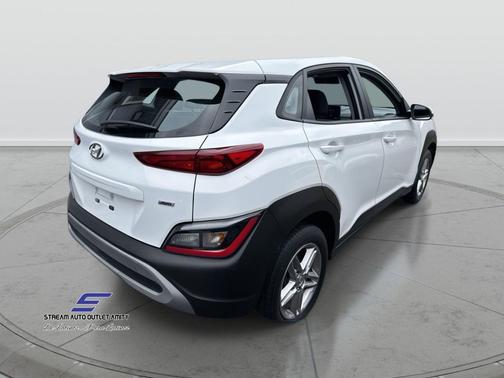 2023 Hyundai KONA SE