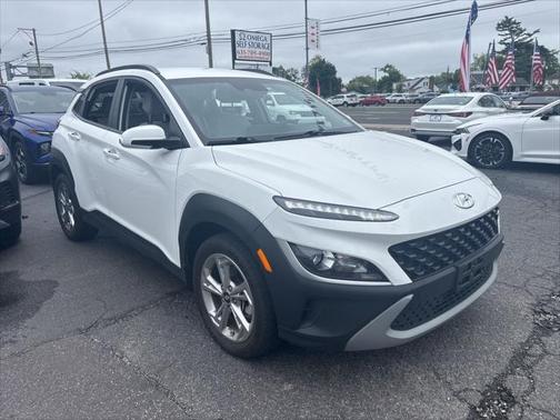 2022 Hyundai KONA SEL