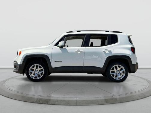 Alpine White 2016 Jeep Renegade Latitude