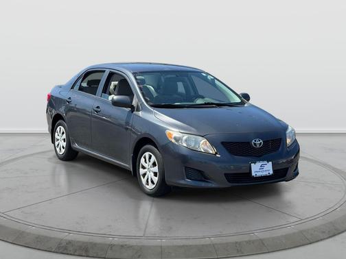 Magnetic Gray Metallic 2009 Toyota Corolla LE