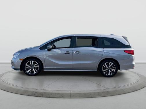 Lunar Silver Metallic 2023 Honda Odyssey Touring