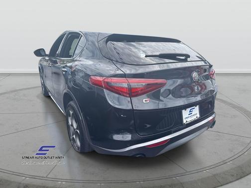 2022 Alfa Romeo Stelvio Ti