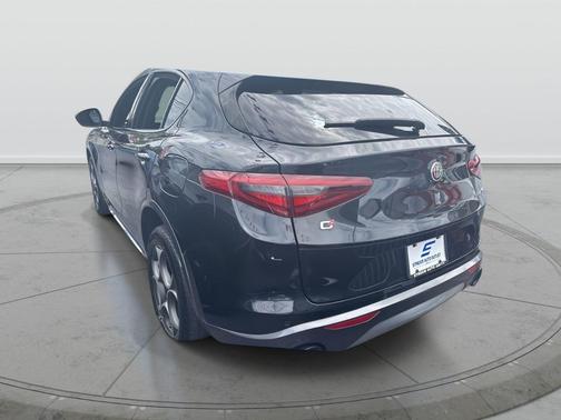 2022 Alfa Romeo Stelvio Ti