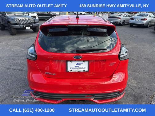 2017 Ford Focus ST ST