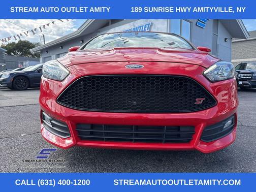 2017 Ford Focus ST ST
