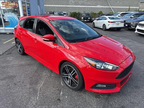 2017 Ford Focus ST ST