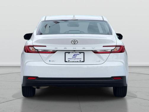 Ice Cap 2025 Toyota Camry LE