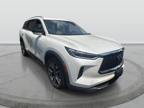 2022 INFINITI QX60 Luxe