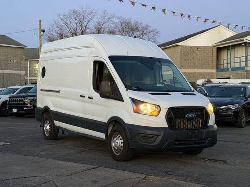 2022 Ford Transit-250 Base