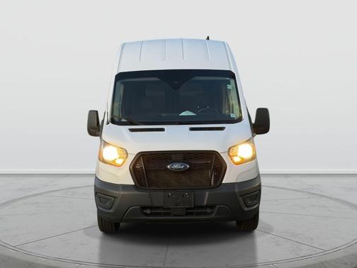 2022 Ford Transit-250 Base