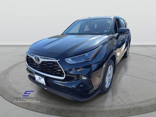 2023 Toyota Highlander LE