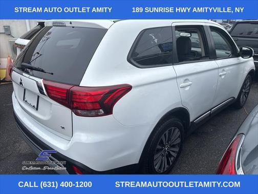2020 Mitsubishi Outlander SE