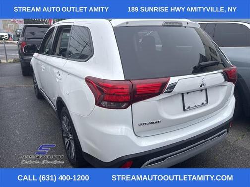 2020 Mitsubishi Outlander SE