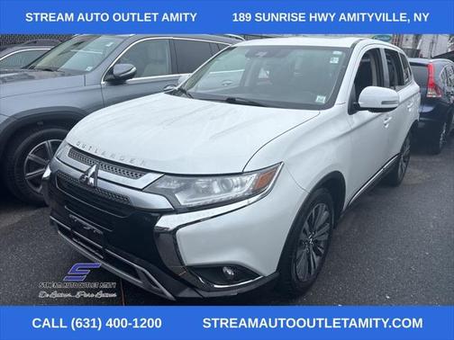2020 Mitsubishi Outlander SE