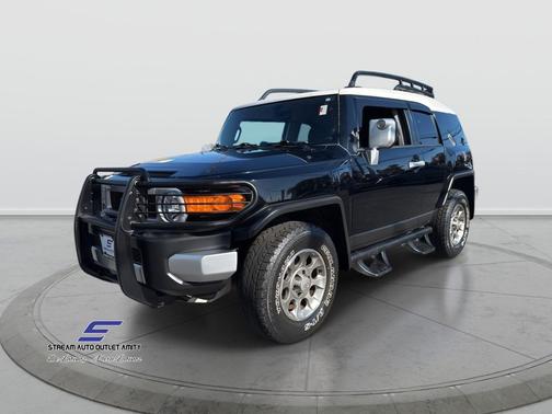 2013 Toyota FJ Cruiser Base