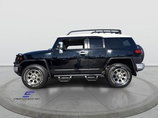 2013 Toyota FJ Cruiser Base
