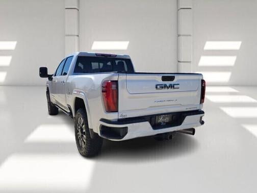 White Frost Tricoat 2024 GMC Sierra 2500 Denali Ultimate