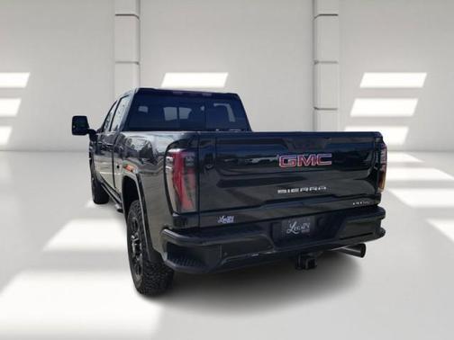 2025 GMC Sierra 2500 AT4