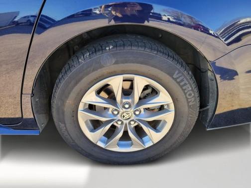2021 Toyota Sienna XLE 7 Passenger
