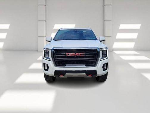 2022 GMC Yukon XL 4WD AT4