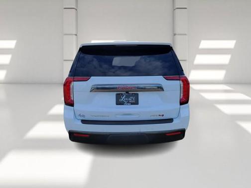 2022 GMC Yukon XL 4WD AT4
