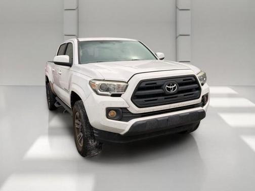 Super White 2016 Toyota Tacoma SR5