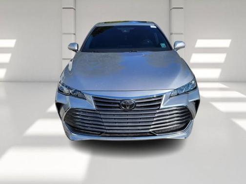 2020 Toyota Avalon XLE