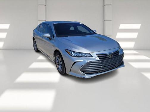 2020 Toyota Avalon XLE