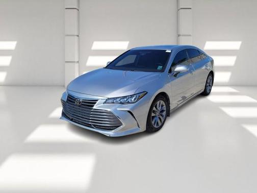2020 Toyota Avalon XLE