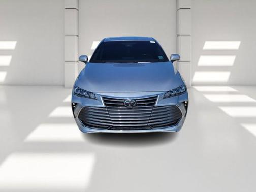 2020 Toyota Avalon XLE