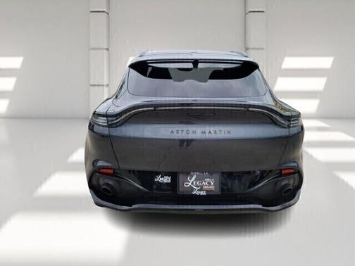 2021 Aston Martin DBX Base