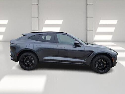 2021 Aston Martin DBX 
