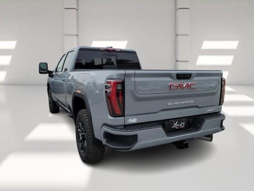 2025 GMC Sierra 2500 AT4