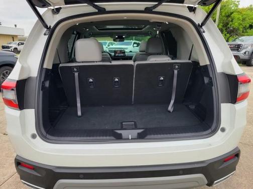 PLATINUM WHITE PEARL WHI 2025 Honda Pilot Elite