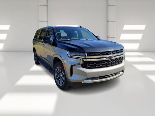 2023 Chevrolet Suburban LS