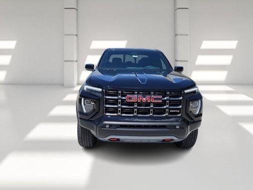 2025 GMC Canyon Base