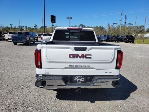 2025 GMC Sierra 1500 SLT