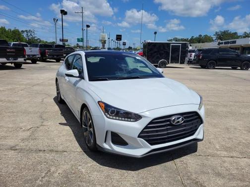 2020 Hyundai Veloster 2