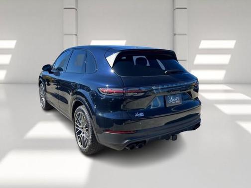 2023 Porsche Cayenne Cayenne